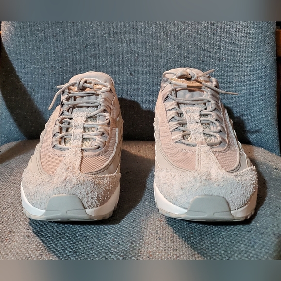 Nike Air Max '95 SE (LT Iron Ore/Cobblestone) Size 9.5 Mens - Picture 4 of 9